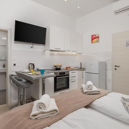 Lux Apartments ริเยกา ภายนอก รูปภาพ