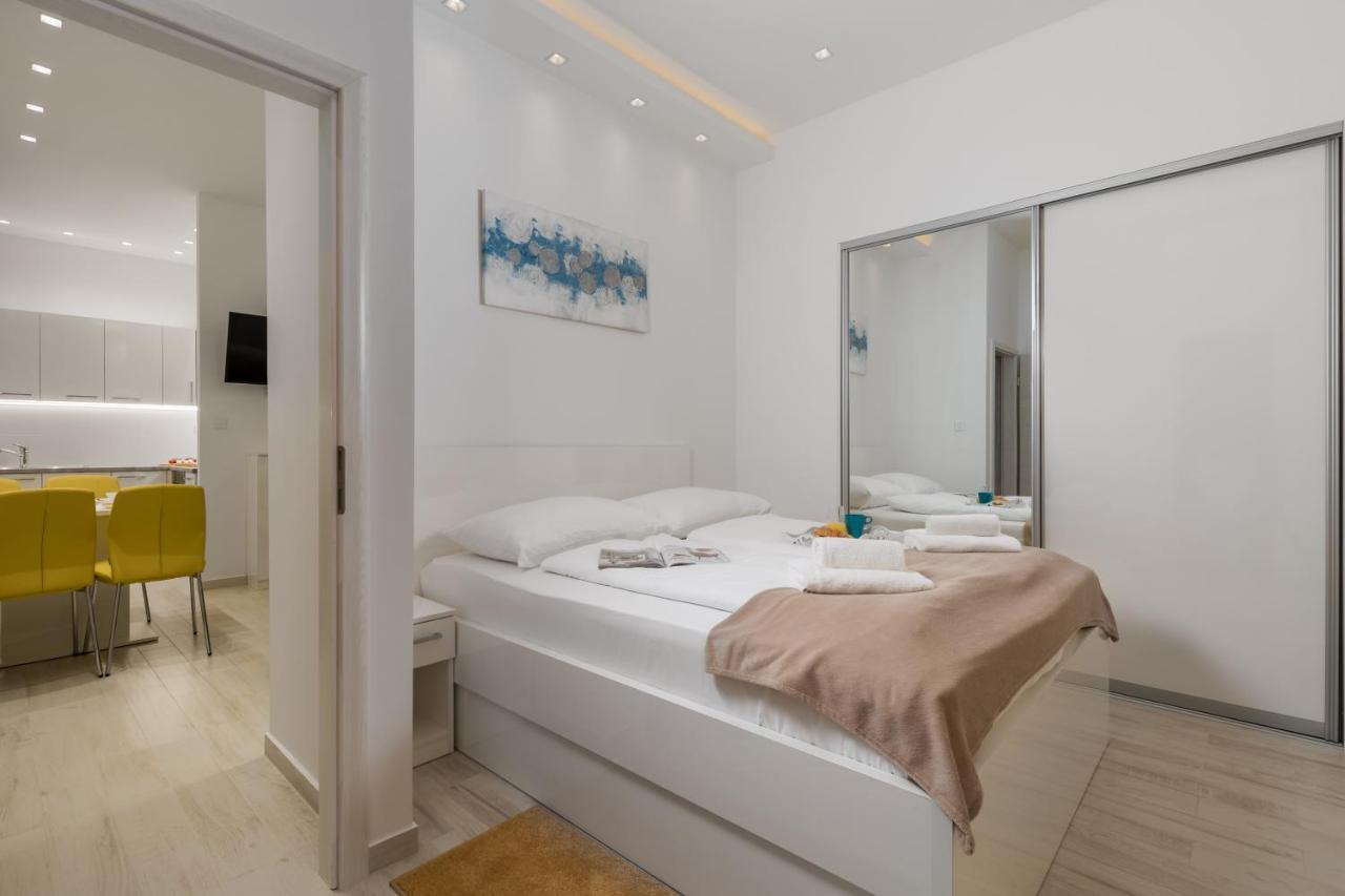 Lux Apartments ริเยกา ภายนอก รูปภาพ