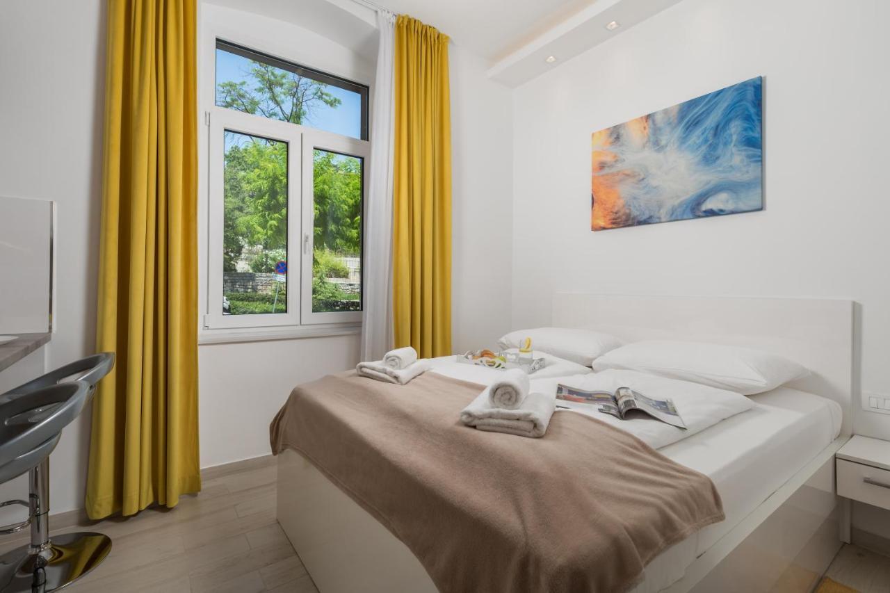 Lux Apartments ริเยกา ภายนอก รูปภาพ