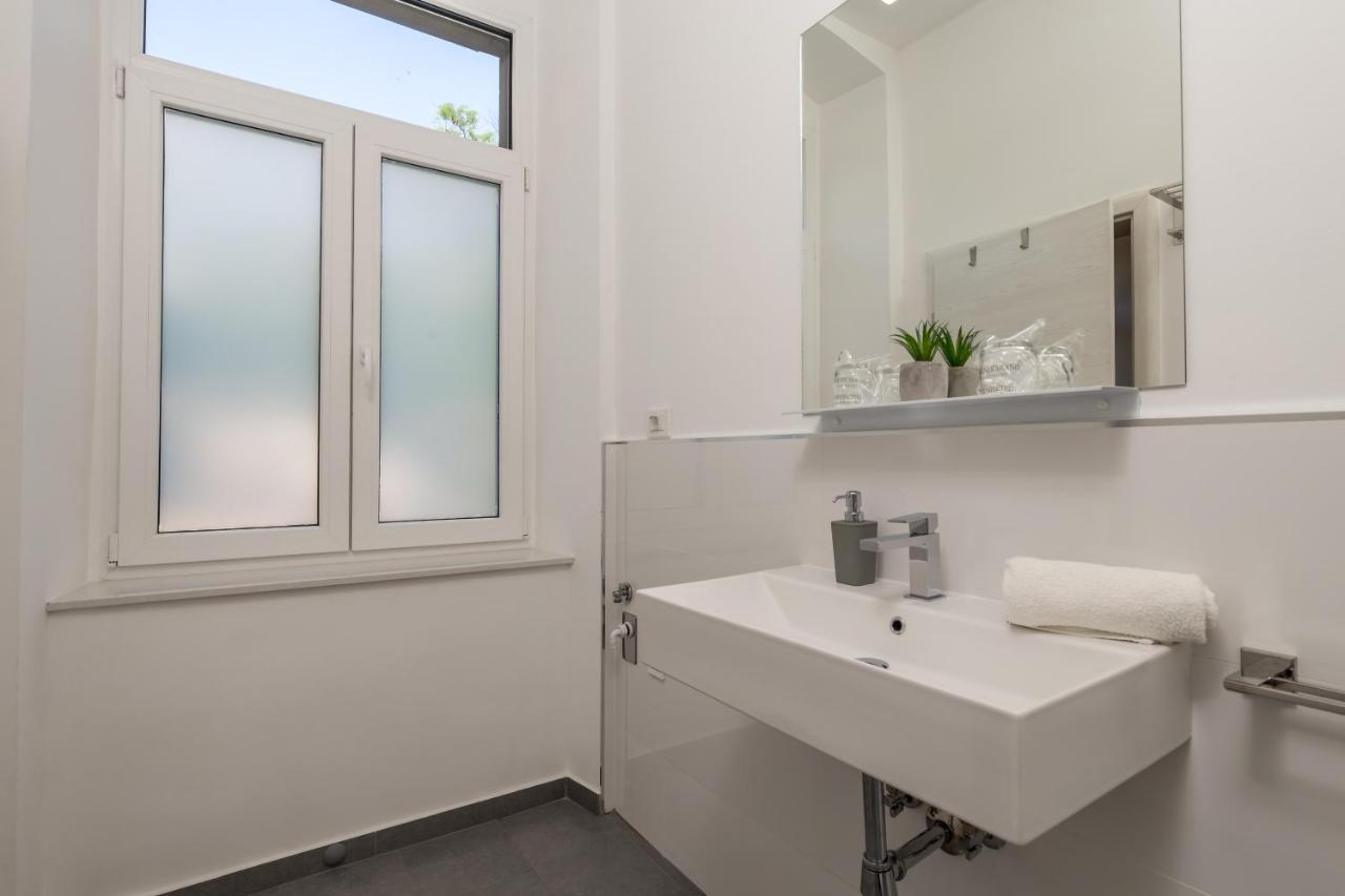 Lux Apartments ริเยกา ภายนอก รูปภาพ