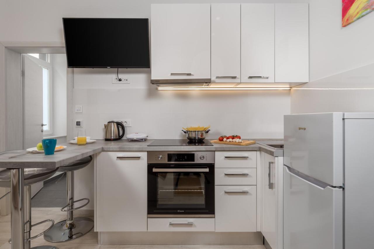 Lux Apartments ริเยกา ภายนอก รูปภาพ